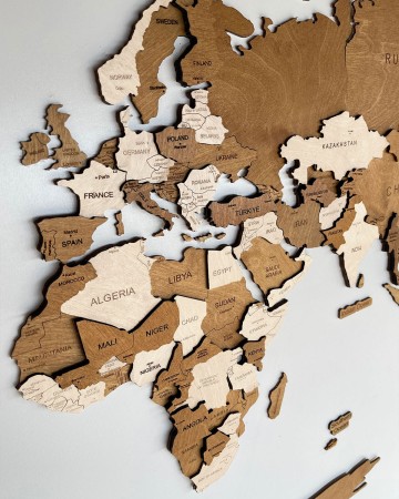 Drewniana-mapa-swiata-na-sciane-3d-CAPPUCCINO-3.jpg