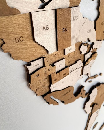 Drewniana-mapa-swiata-na-sciane-3d-CAPPUCCINO-2.jpg