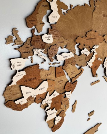 Mapa-Swiata-3d-z-drewna-na-sciane-LATTE-4.jpg