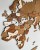 Mapa-Swiata-3d-z-drewna-na-sciane-LATTE-4.jpg